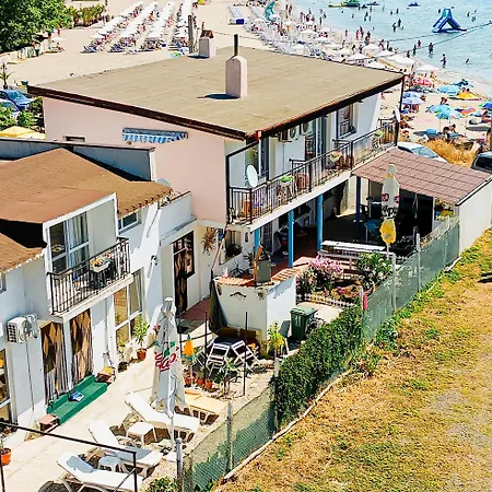 Apartment морски рай *